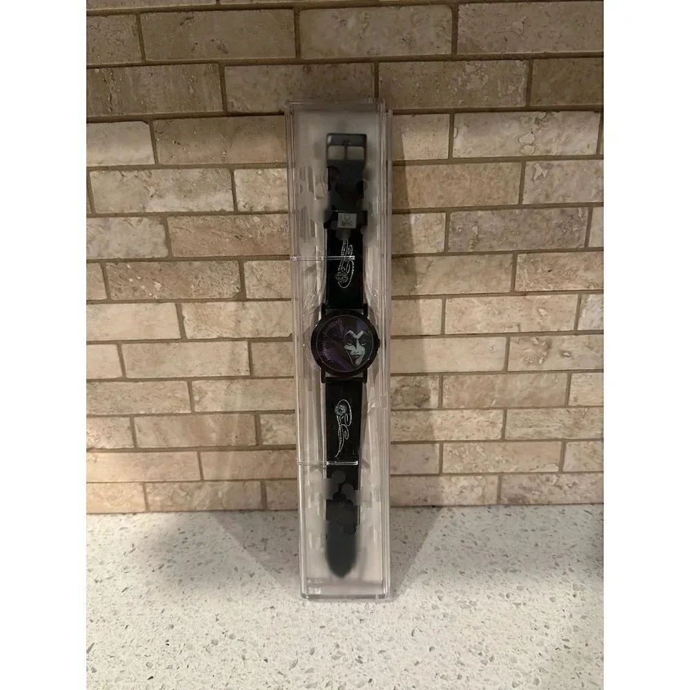 Rare maleificent Watch Disney Parks with‎ case SB
